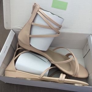 Dream Pairs Ankle strap low wedge sandals - size 10